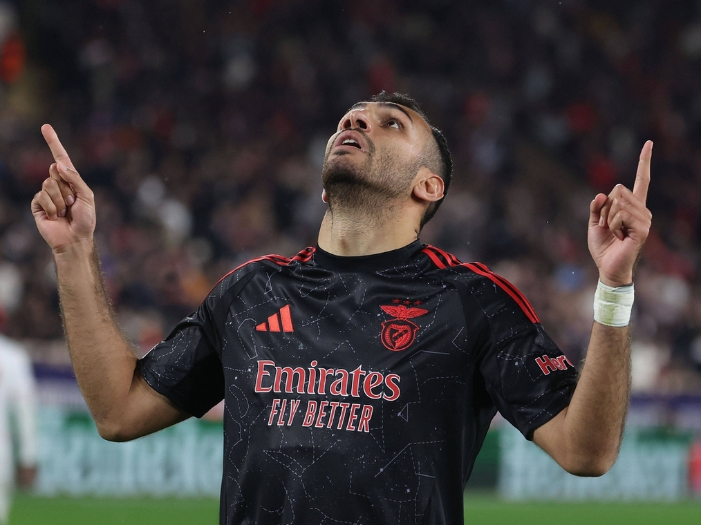 卡利亚里主场告负,球队近况难言乐观 卡利亚里主场告负,球队近况难言乐观