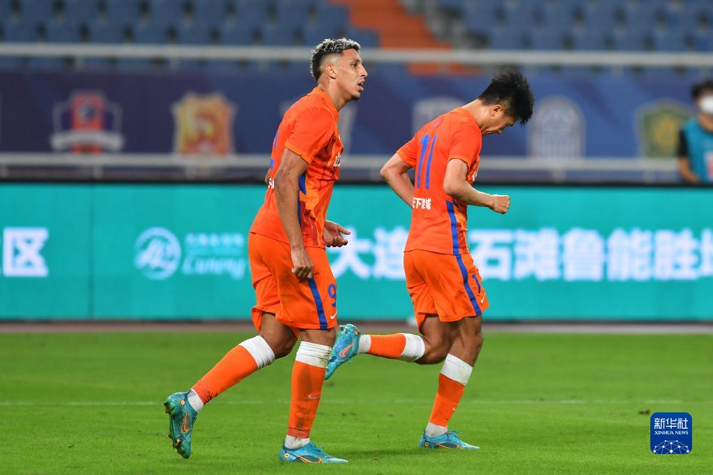 济南主场战平,球队整体实力有待提升 济南主场战平,球队整体实力有待提升