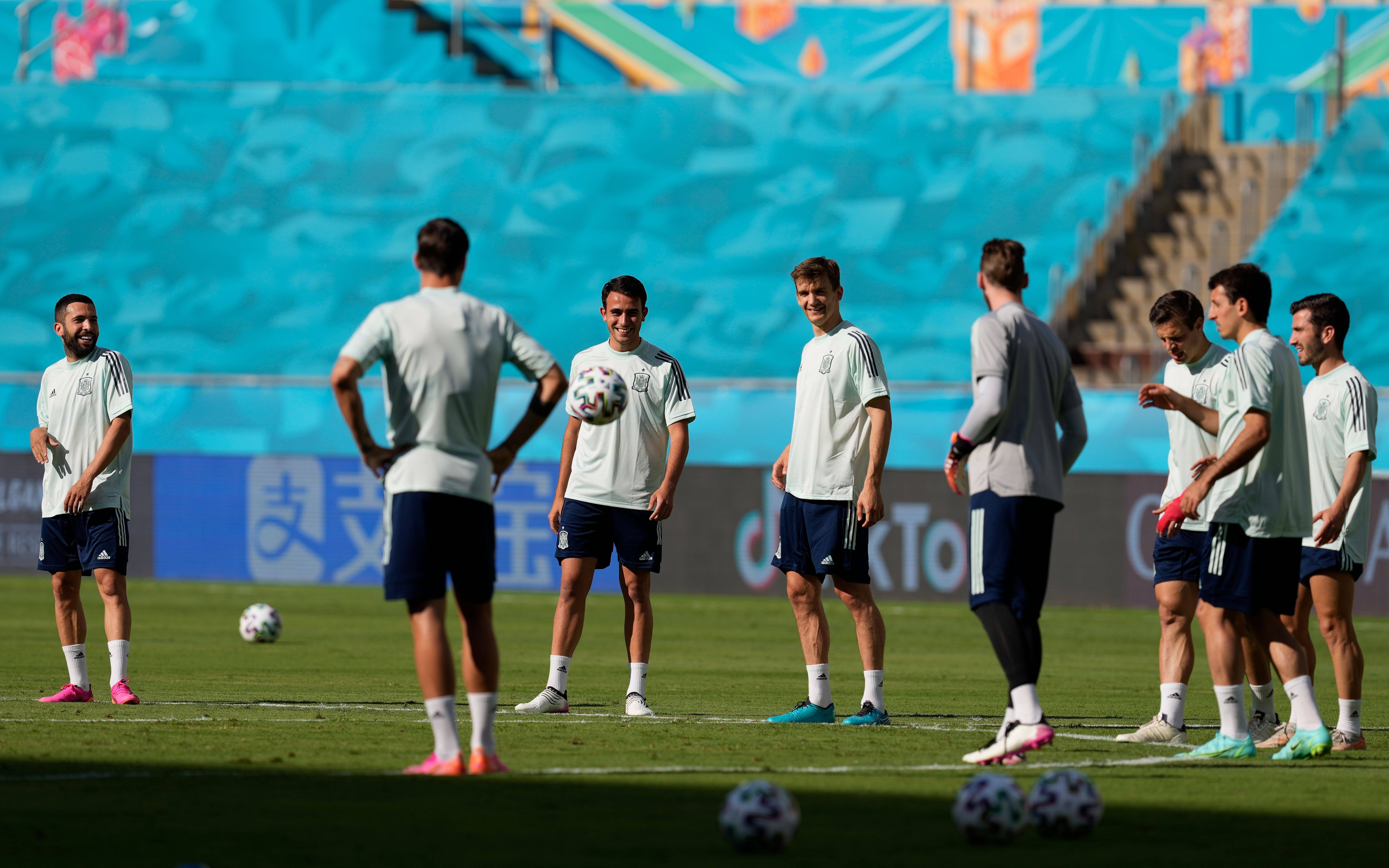 丹麦完胜塞维利亚，伊布扛起全队