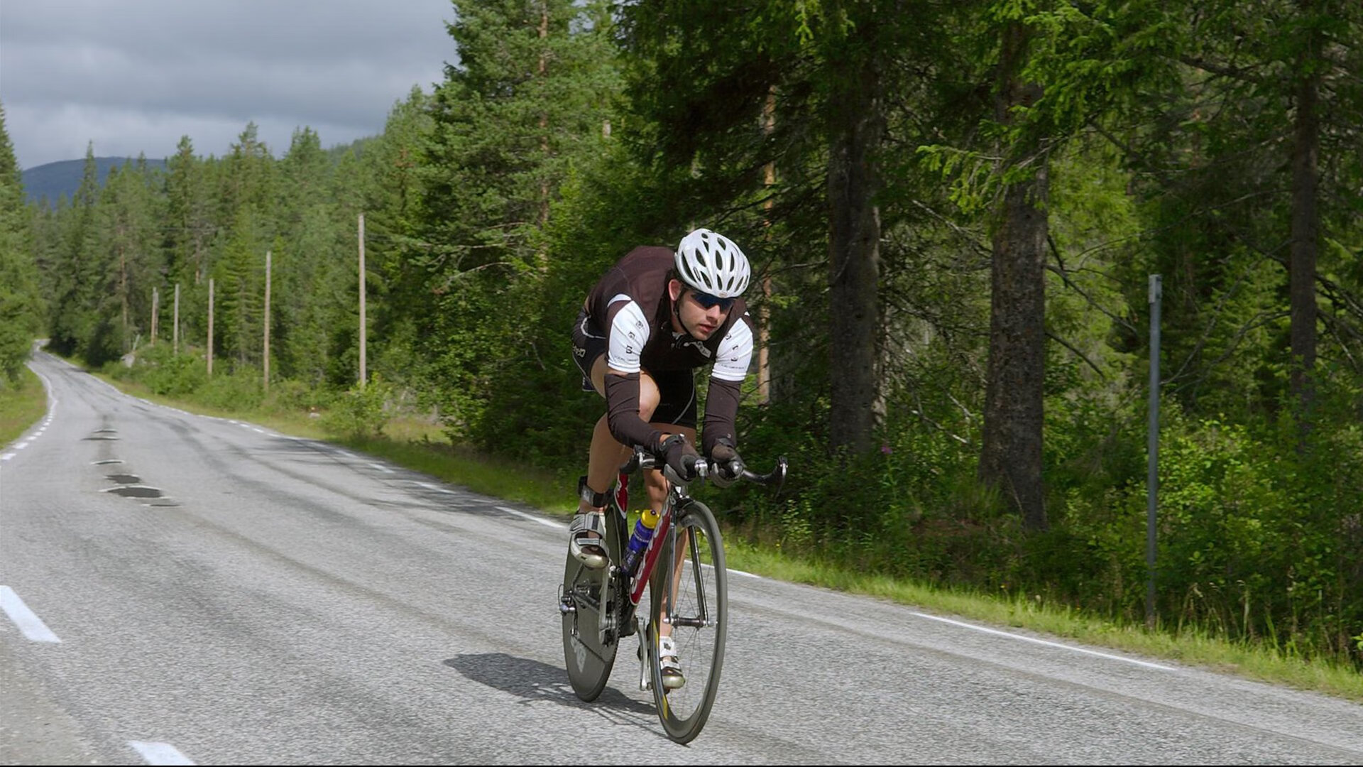 奥斯梅恩爆发，秘鲁强势拿下皇家社会，一场战术与意志的双重胜利